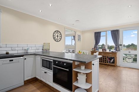 Photo of property in 41 Dingadee Street, Welcome Bay, Tauranga, 3112