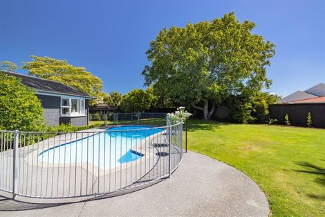 Photo of property in 15 Dunster Street, Burnside, Christchurch, 8053