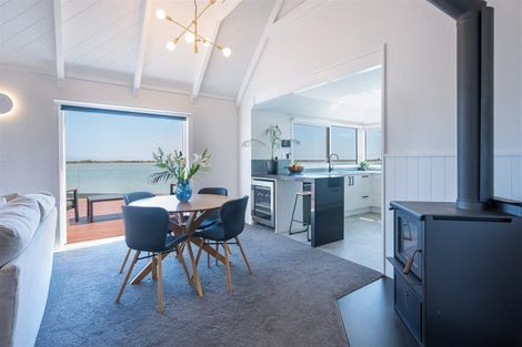 Photo of property in 6 Martin Street, Monaco, Nelson, 7011