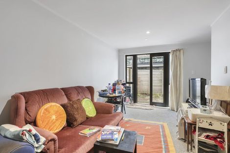 Photo of property in 7a/30 Westward Ho, Glen Eden, Auckland, 0602