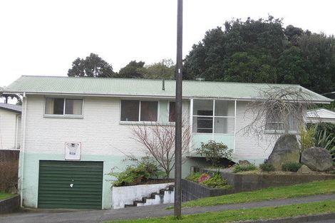 Photo of property in 1 Oawai Place, Marfell, New Plymouth, 4310