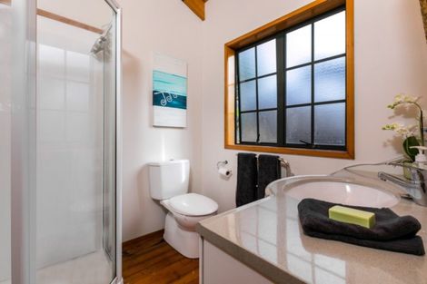 Photo of property in 109 Constable Road, Muriwai, Waimauku, 0881