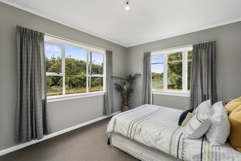 Photo of property in 120 Huatoki Street, Frankleigh Park, New Plymouth, 4310