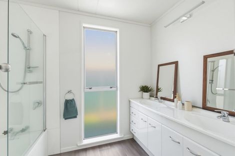 Photo of property in 77 Church Street, Onerahi, Whangarei, 0110