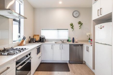 Photo of property in 7 Battalion Drive, Papakura, 2110