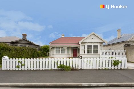 Photo of property in 23 Royal Crescent, Saint Kilda, Dunedin, 9012