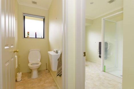 Photo of property in 14 Woodgate Court, Fitzherbert, Palmerston North, 4410