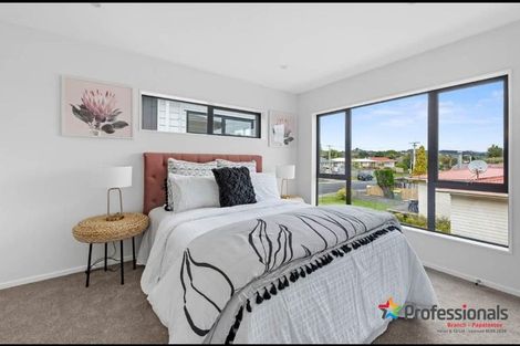 Photo of property in 70c Cargill Street, Papakura, 2110