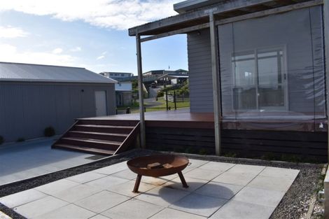 Photo of property in 4a Beachcomber Road, Mangawhai Heads, Mangawhai, 0505