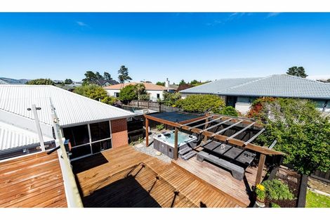 Photo of property in 49 Orlando Crescent, Waimairi Beach, Christchurch, 8083