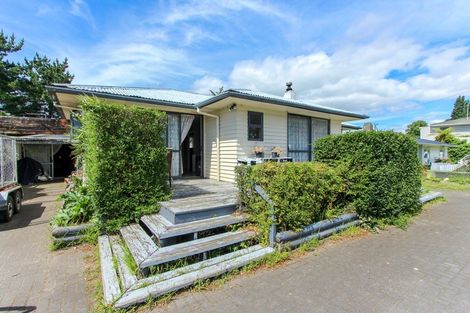 Photo of property in 40 Fairview Road, Western Heights, Rotorua, 3015