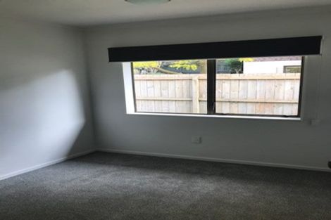 Photo of property in 50b Mirrabooka Avenue, Botany Downs, Auckland, 2010