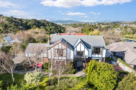Photo of property in 16 Solander Place, Whitby, Porirua, 5024