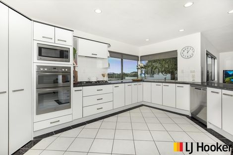Photo of property in 82 Glenross Drive, Wattle Downs, Auckland, 2103