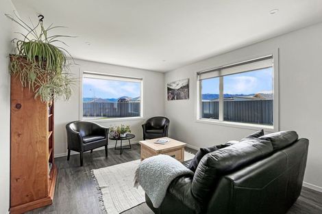 Photo of property in 7 Aoraki Crescent, Twizel, 7901