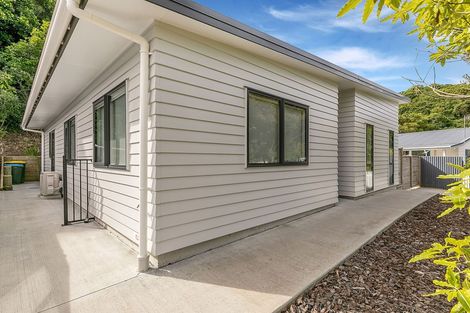 Photo of property in 104 Rangituhi Crescent, Takapuwahia, Porirua, 5022