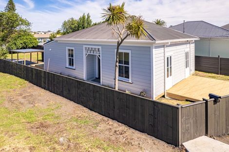 Photo of property in 3 Gorran Avenue, Gonville, Whanganui, 4501