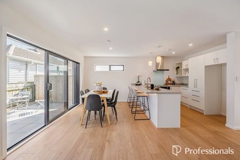 Photo of property in 24b Wainuiomata Road, Wainuiomata, Lower Hutt, 5014