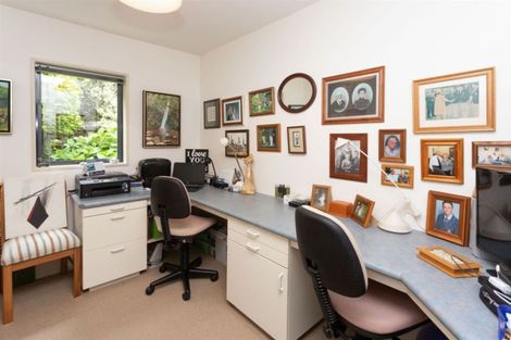 Photo of property in 11 Cricklewood Place, Avonhead, Christchurch, 8042