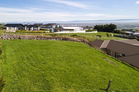 Photo of property in 4 Bluewater View, Mount Pleasant, Christchurch, 8081