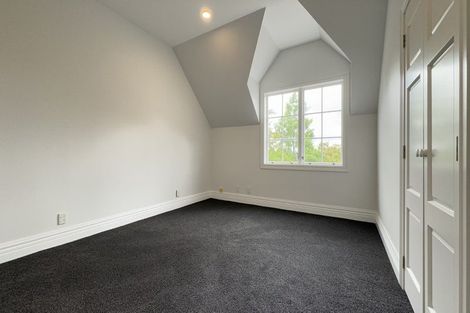 Photo of property in 14 Amreins Road, Waitakere, Henderson, 0782