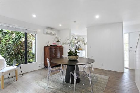 Photo of property in 43 Cox Street, Merivale, Christchurch, 8014