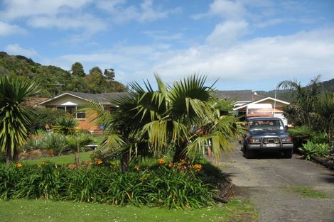 Photo of property in 13 Foster Avenue, Huia, Auckland, 0604