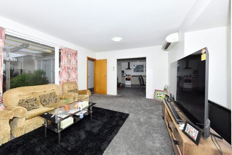 Photo of property in 39 Kathleen Crescent, Hornby, Christchurch, 8042