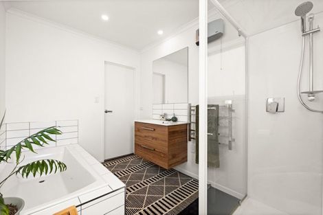 Photo of property in 238 Whirinaki Road, Eskdale, Napier, 4182