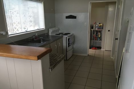 Photo of property in 1/20 Halldene Terrace, Red Beach, 0932