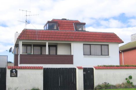 Photo of property in 35 Oceanview Road, Mount Maunganui, 3116