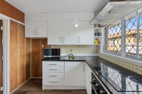 Photo of property in 2/75 Coronation Road, Papatoetoe, Auckland, 2025