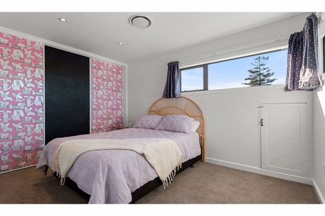 Photo of property in 263 Lake Terrace Road, Shirley, Christchurch, 8061