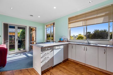 Photo of property in 19 Carrington Drive, Papamoa Beach, Papamoa, 3118