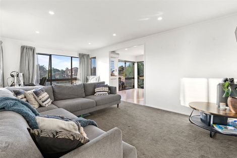 Photo of property in 3 Elrita Place, Conifer Grove, Takanini, 2112