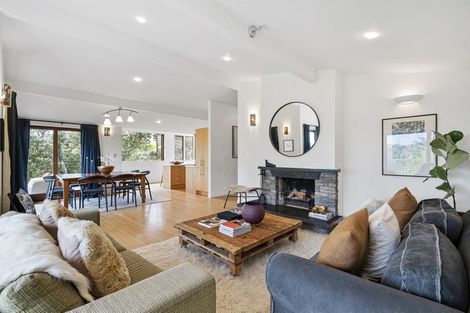 Photo of property in 44 Tizard Road, Birkenhead, Auckland, 0626