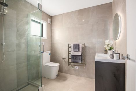 Photo of property in 4 Omaka Place, Aotea, Porirua, 5024