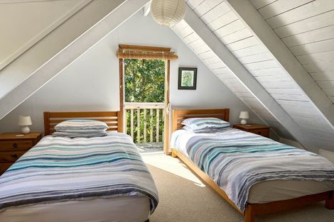 Photo of property in 33 Cuvier Crescent, Kuaotunu West, Whitianga, 3592