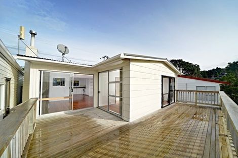 Photo of property in 25 Hillcrest Road, Hatfields Beach, Orewa, 0931