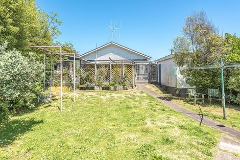 Photo of property in 10 Gonville Avenue, Gonville, Whanganui, 4501
