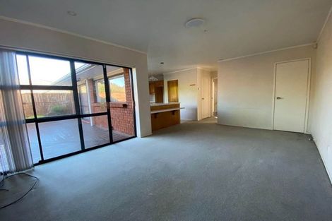 Photo of property in 30 Millhouse Drive, Northpark, Auckland, 2013