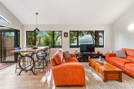 Photo of property in 65 Duck Creek Road, Stillwater, Silverdale, 0993