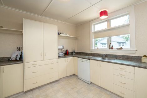 Photo of property in 12a Kuratawhiti Street, Greytown, 5712