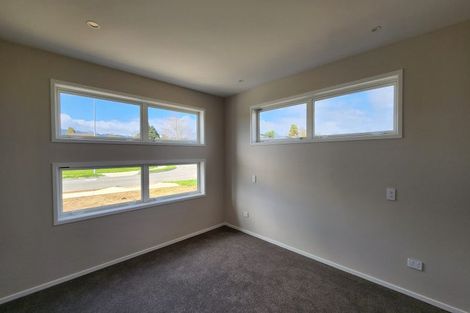 Photo of property in 3 Pahiki Crescent, Levin, 5510