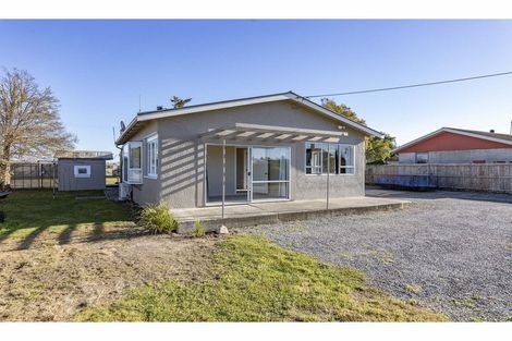 Photo of property in 5 Main North Road, Woodend, 7610