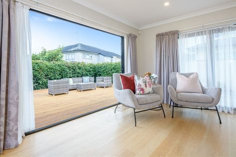 Photo of property in 72 Schnapper Rock Road, Schnapper Rock, Auckland, 0632