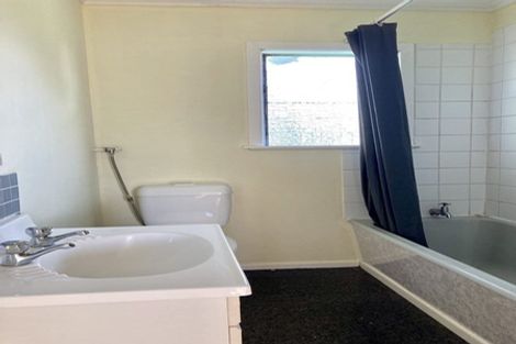 Photo of property in 23 Titirangi Road, New Lynn, Auckland, 0600