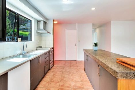 Photo of property in 28 Cranston Street, Torbay, Auckland, 0632