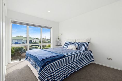 Photo of property in 16 Domain Street, Waiuku, 2123