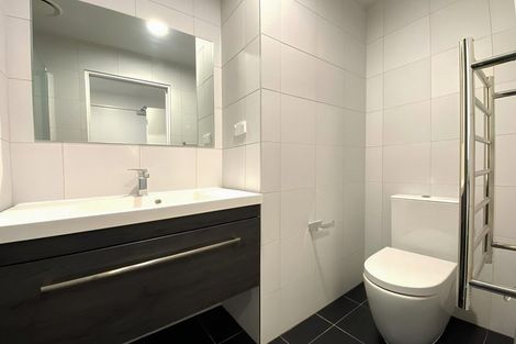 Photo of property in 414/19 Rawene Road, Birkenhead, Auckland, 0626